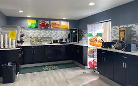 Quality Inn & Suites Big Rapids Near University